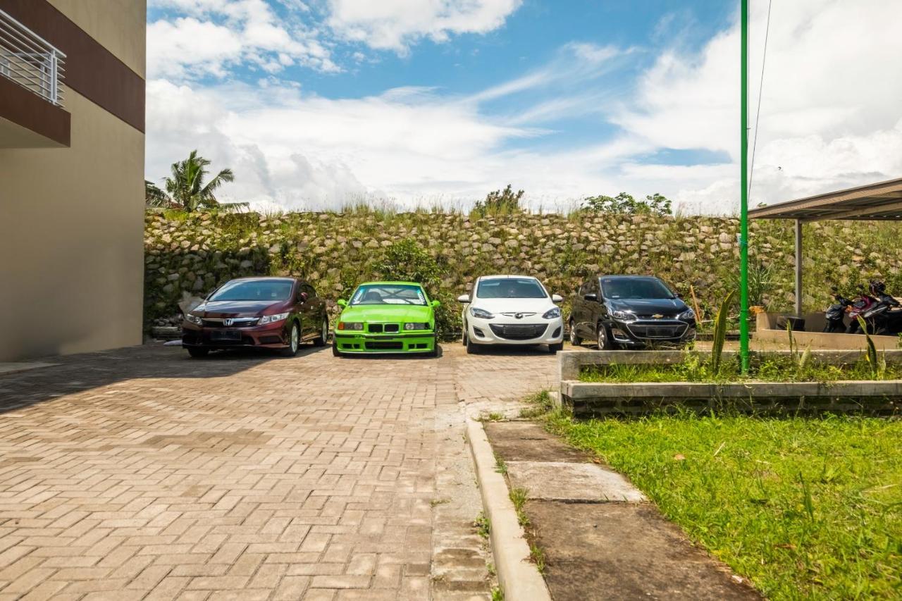 Oyo 2947 Cluster Harris Home Stay & Kos Cimindi Exterior foto